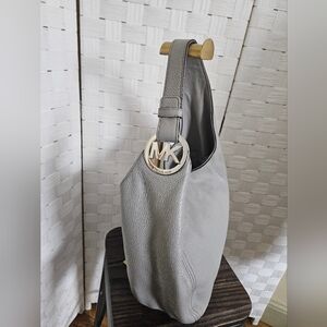 Michael Kors Fulton Pearl Grey Leather Large Slouchy Hobo Shoulder Bag